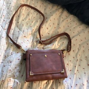 magenta crossbody/shoulder bag